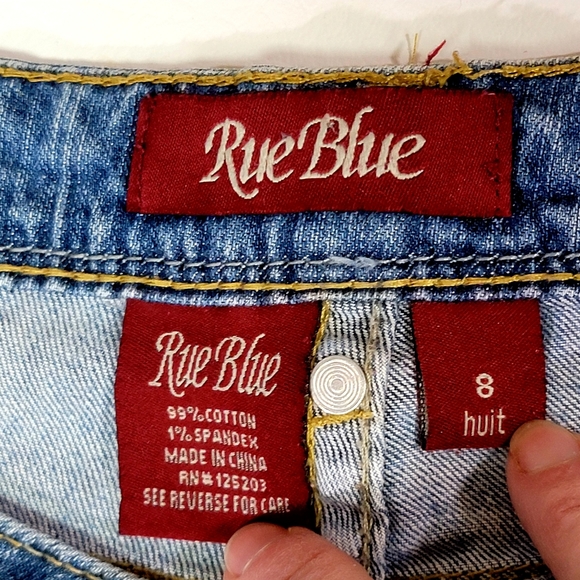 RUE BLUE ♡ Sweet Thin Stretchy Comfy Denim Faded 'n Distressed Blue Jeans 8 - Picture 9 of 14